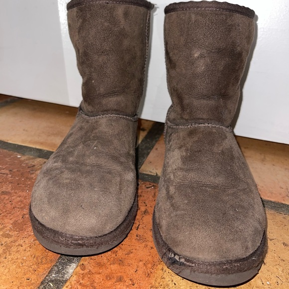 UGG Shoes - brown Ugg mini fur boots 🤎